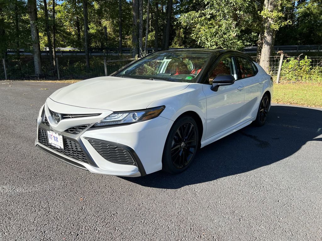 Used 2023 Toyota Camry XSE image 7
