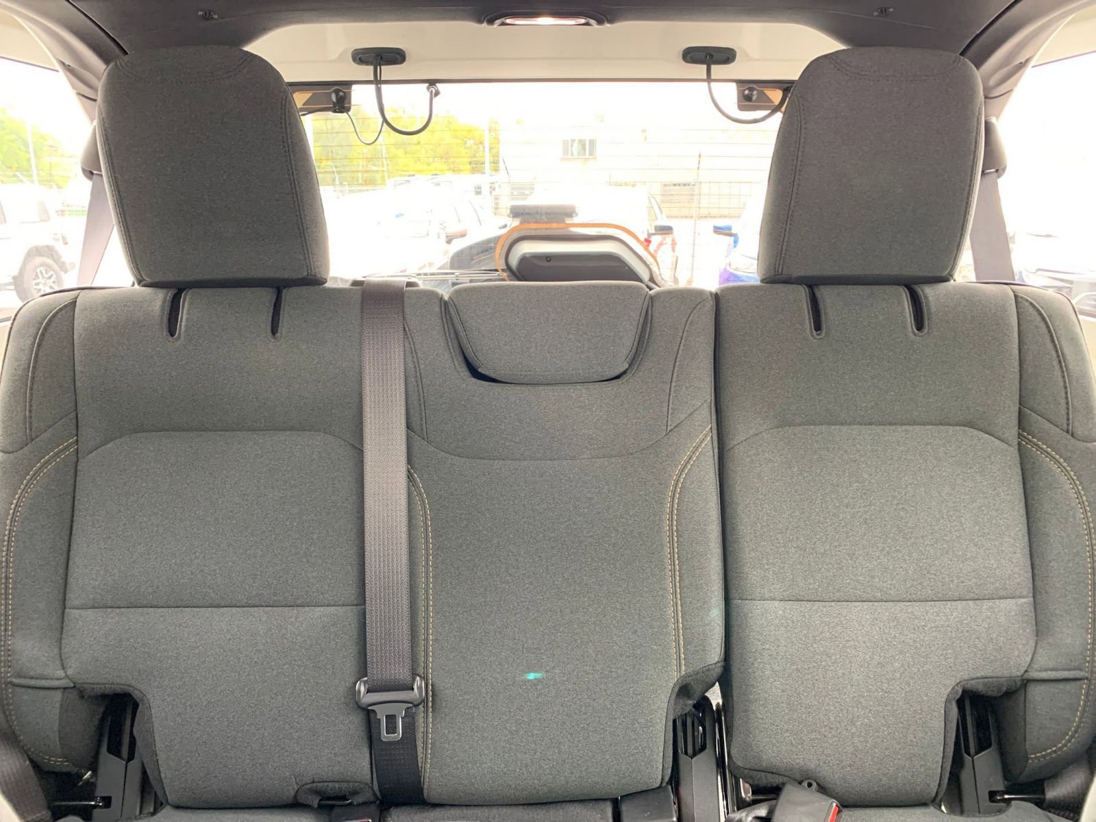 Used 2025 Jeep Wrangler Sahara image 37
