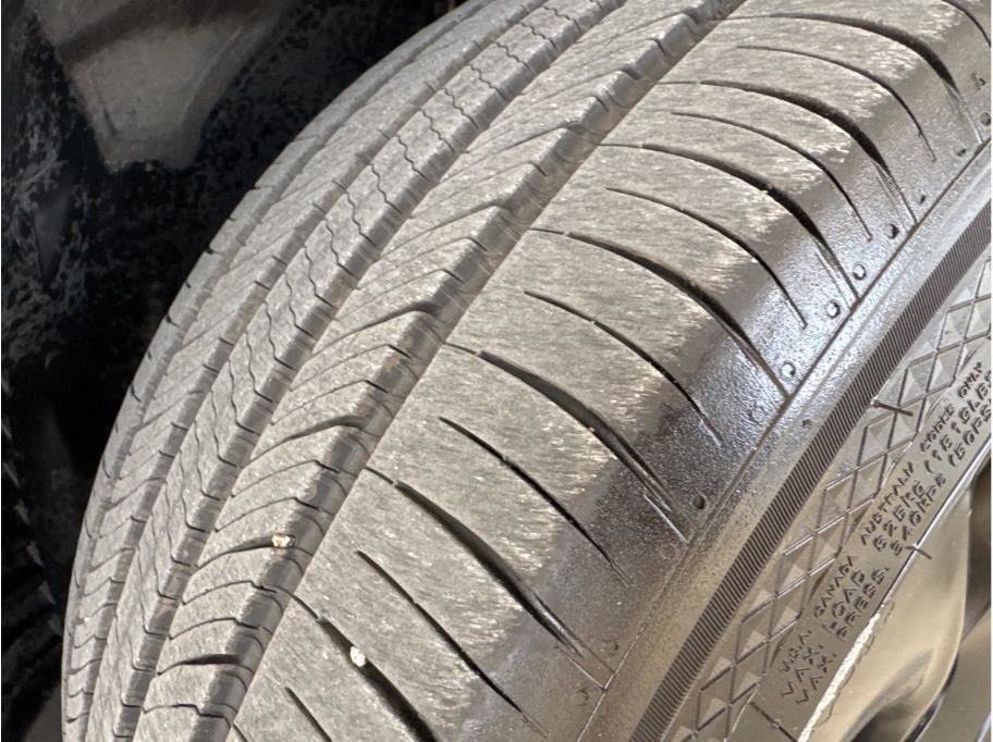 Used 2021 Tesla Model Y Long Range image 23