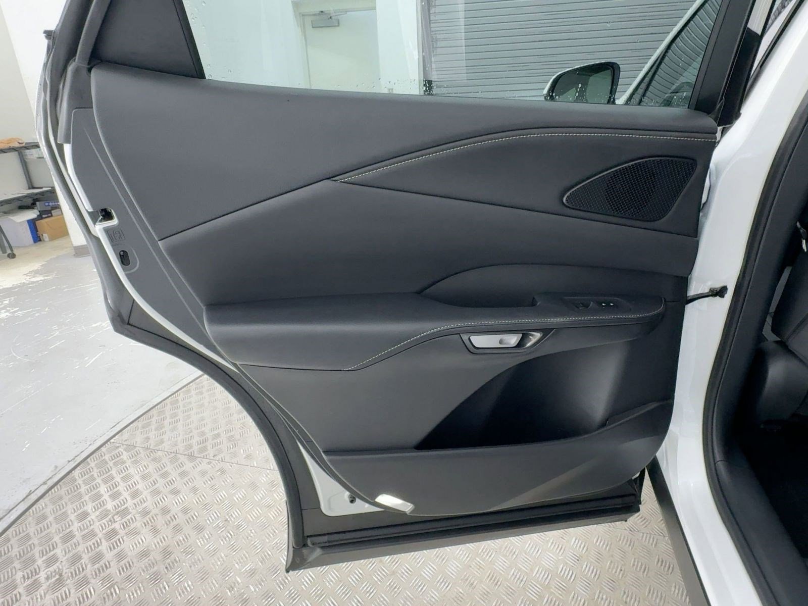 Certified 2025 Lexus RX 350 Premium w/ Accessory Package (Z1) image 33