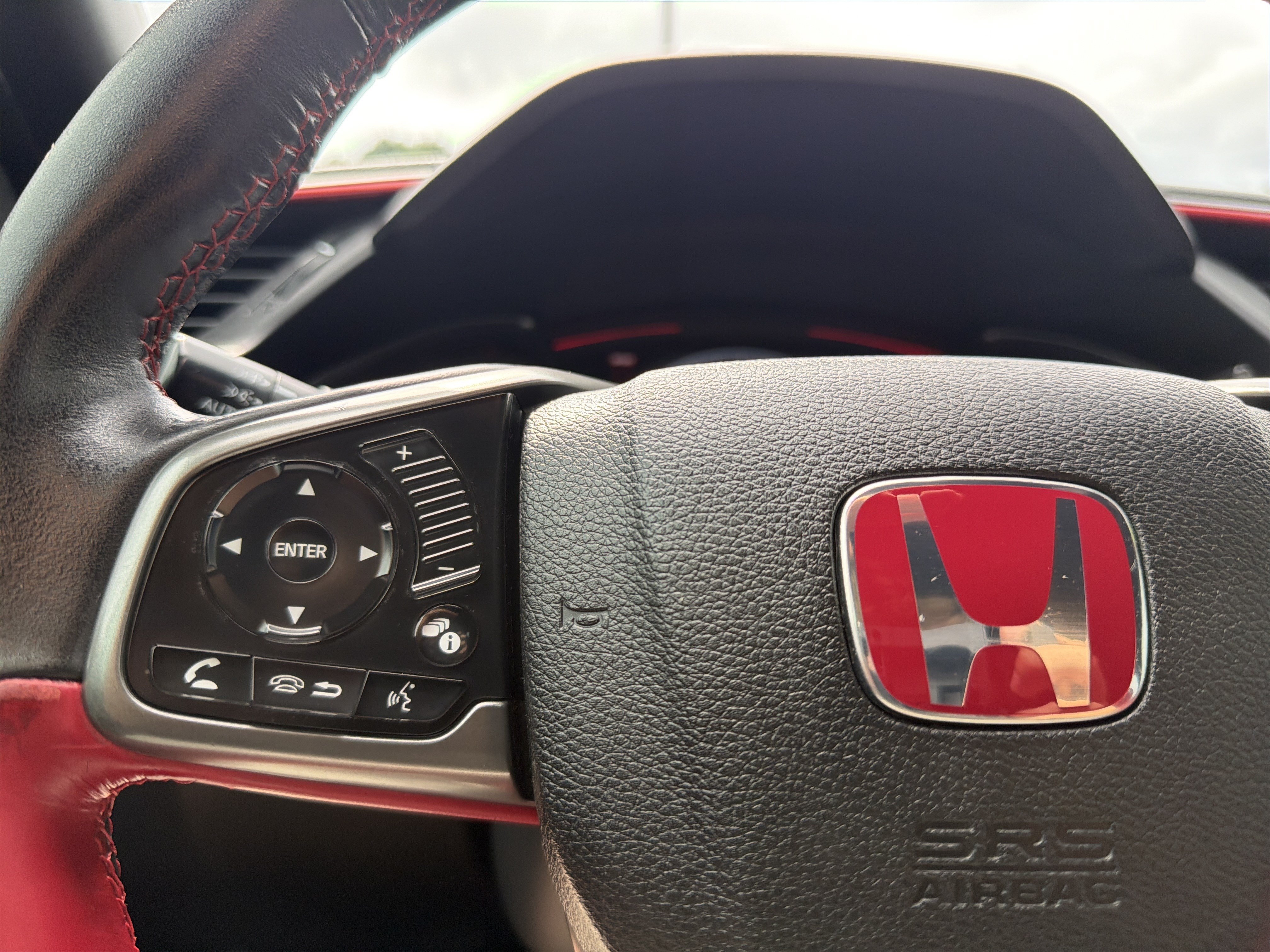 Used 2017 Honda Civic Type R image 8