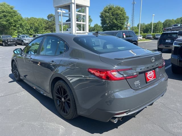 Used 2025 Toyota Camry SE FWD image 9