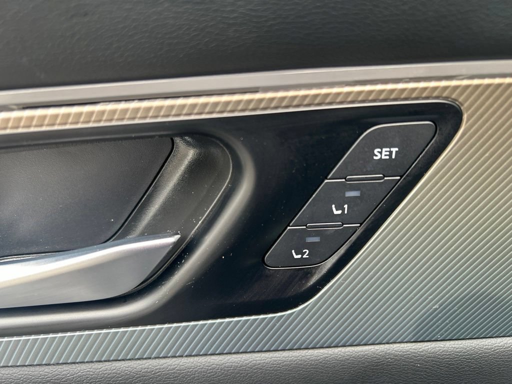Certified 2025 Nissan Murano SL AWD/4WD image 22