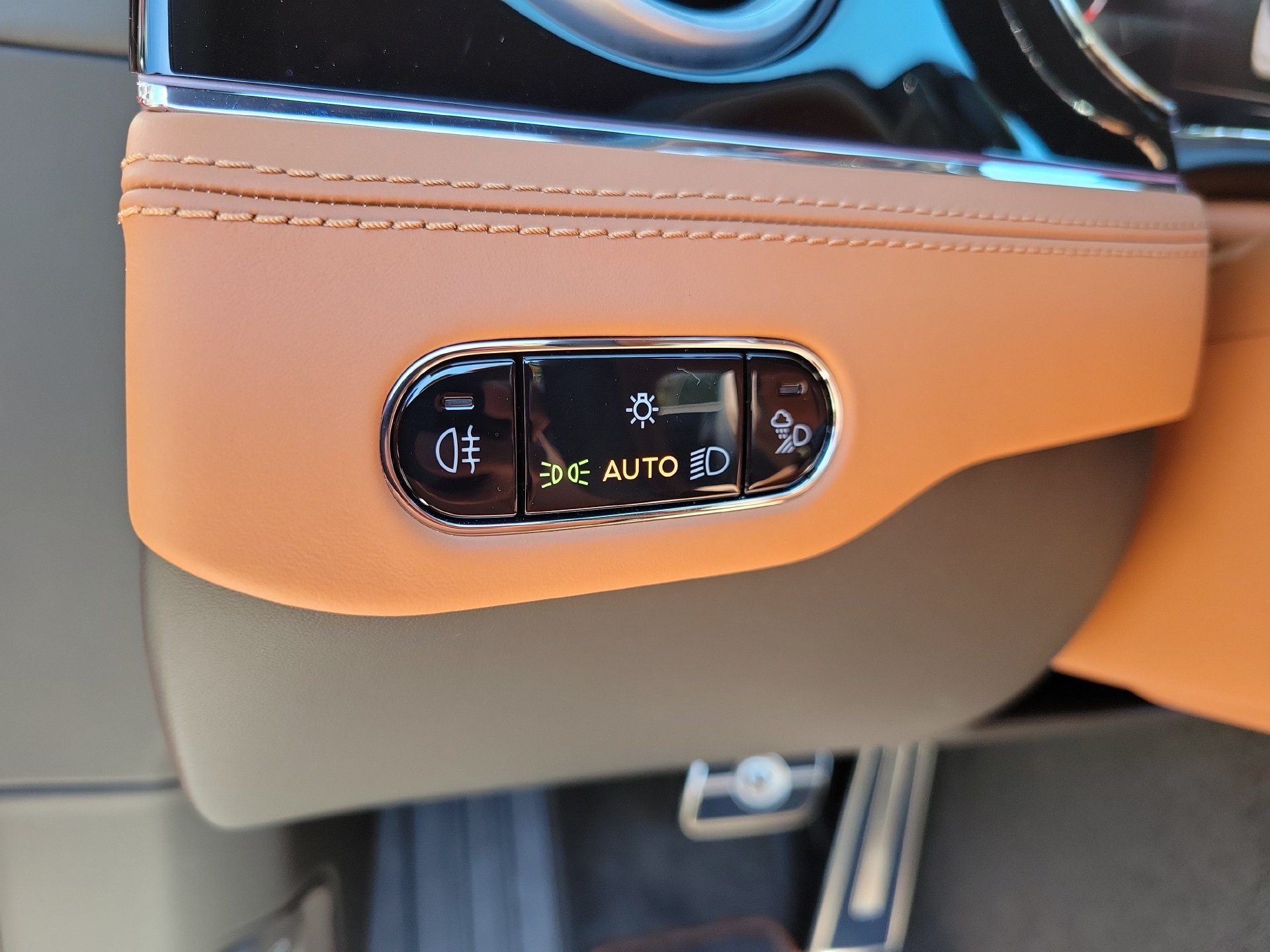 New 2026 Bentley Continental GT Azure AWD/4WD image 25