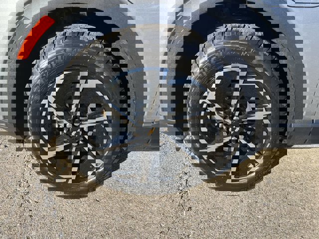 New 2026 Chevrolet Equinox EV LT image 33