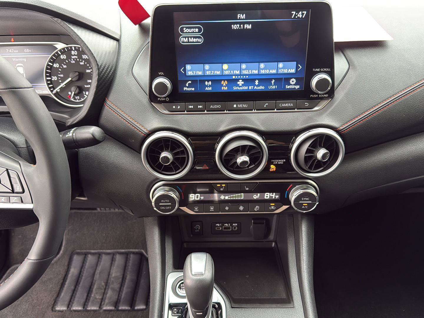 Used 2025 Nissan Sentra SR w/ Lighting Package FWD image 22