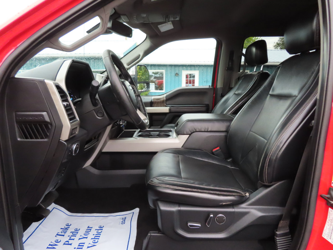 Used 2019 Ford F250 Lariat w/ Lariat Ultimate Package image 28