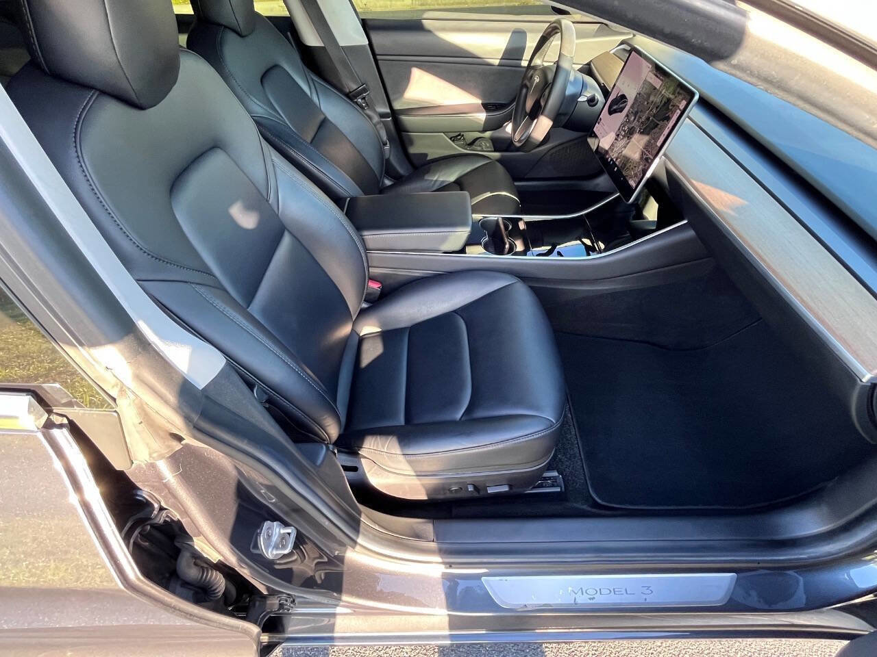 Used 2020 Tesla Model 3 Long Range image 22