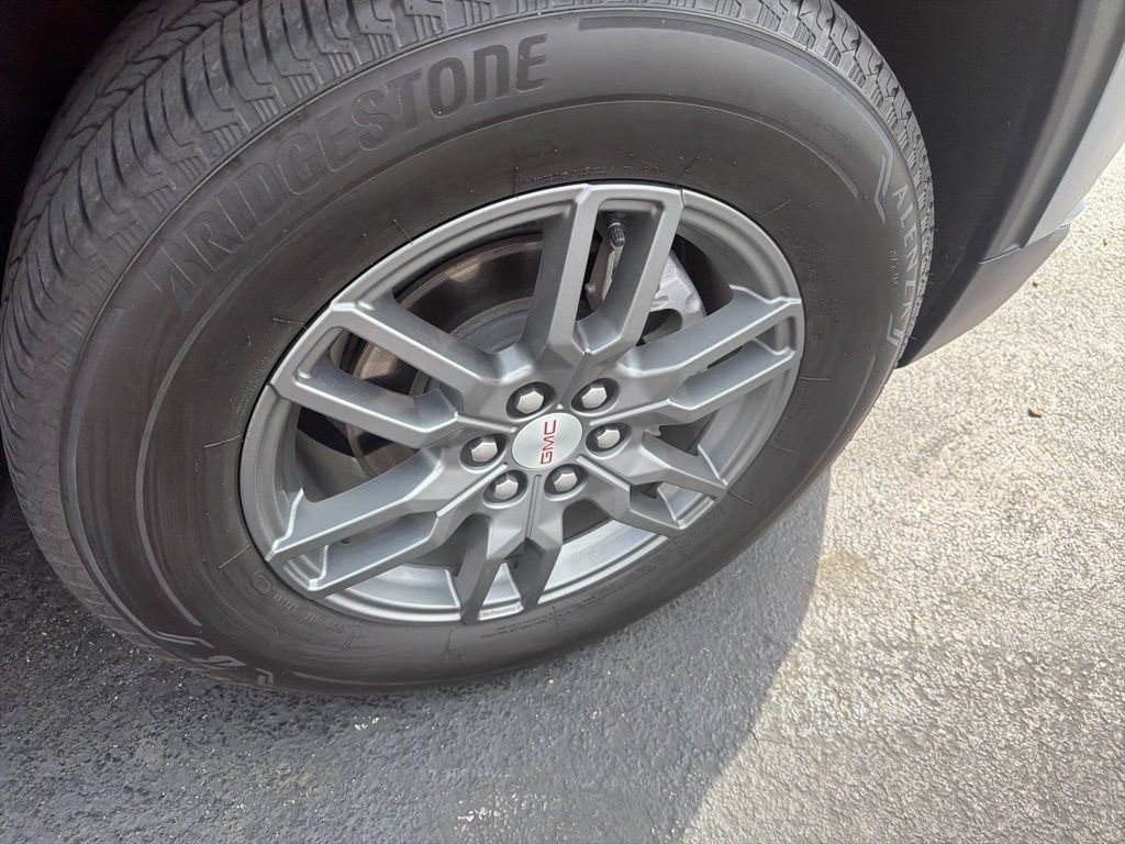 Used 2025 GMC Acadia Elevation FWD image 5