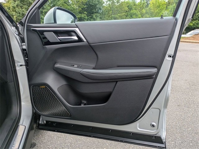 New 2025 Mitsubishi Outlander SE image 33