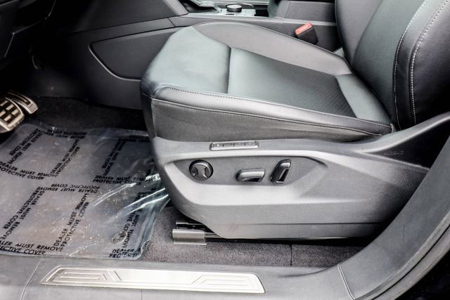 Used 2018 Volkswagen Atlas SEL w/ R-Line Package image 32