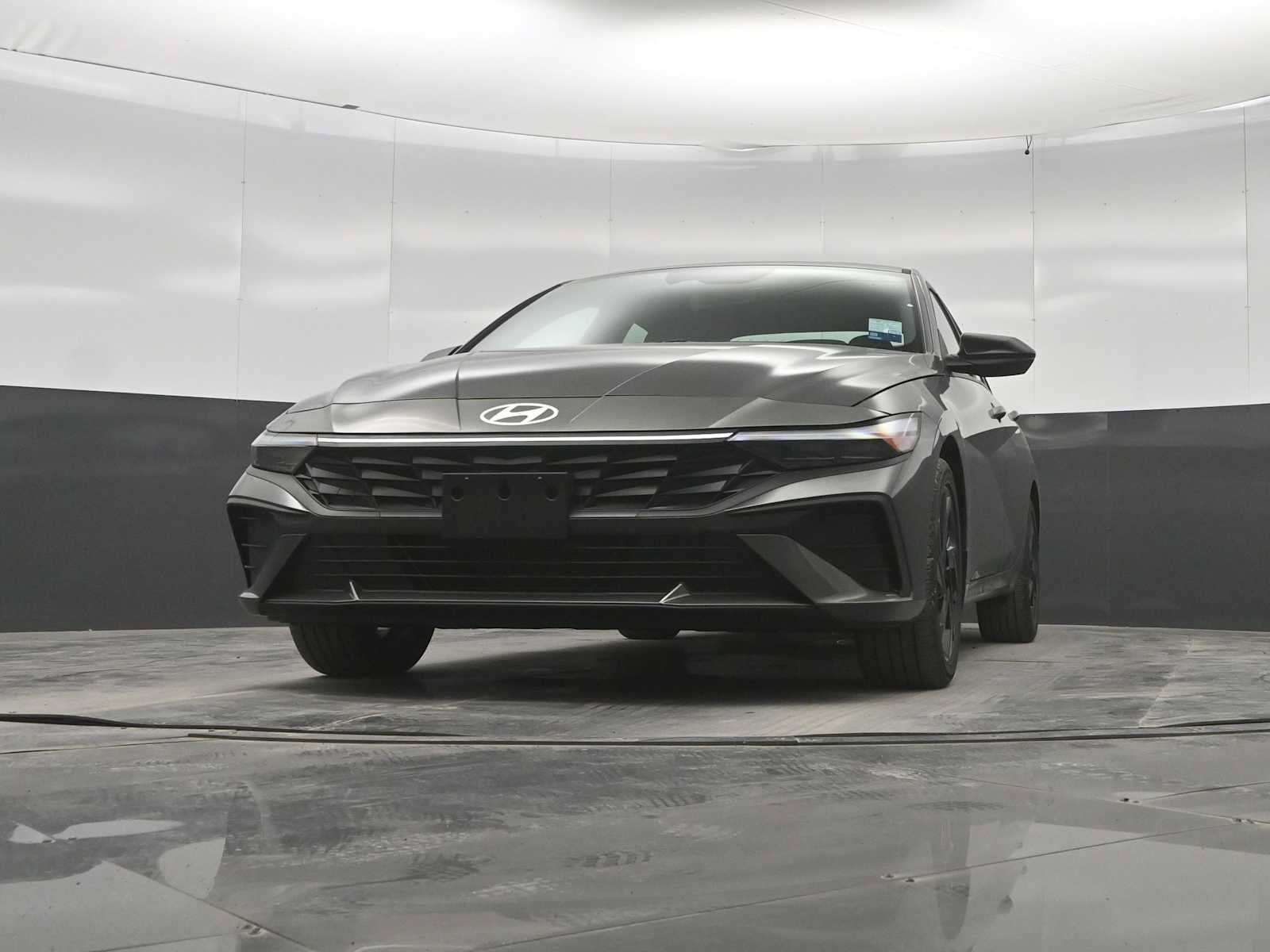 New 2026 Hyundai Elantra SEL Sport FWD image 35