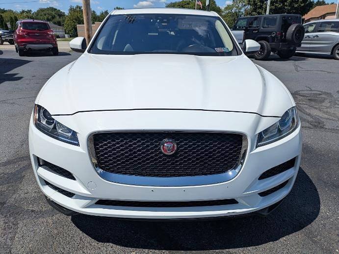 Used 2018 Jaguar F-PACE Premium AWD/4WD image 8