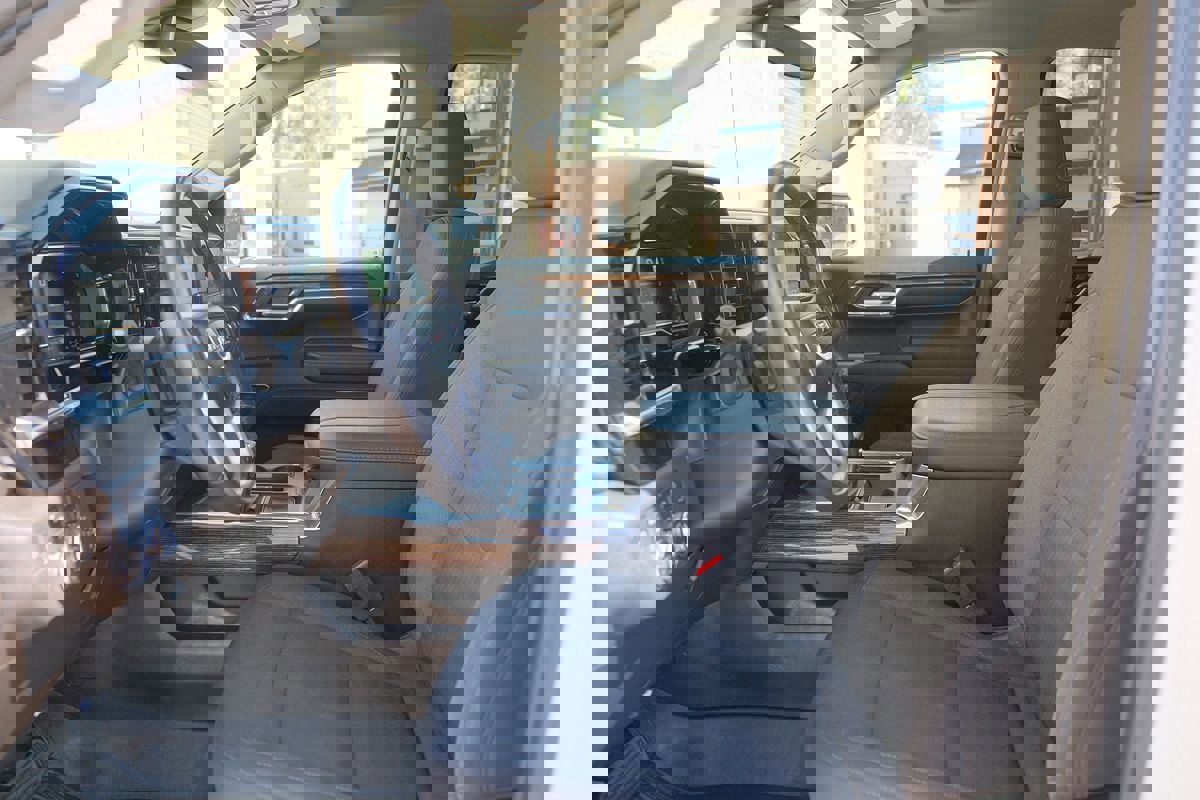 Used 2023 GMC Sierra 1500 Elevation image 11