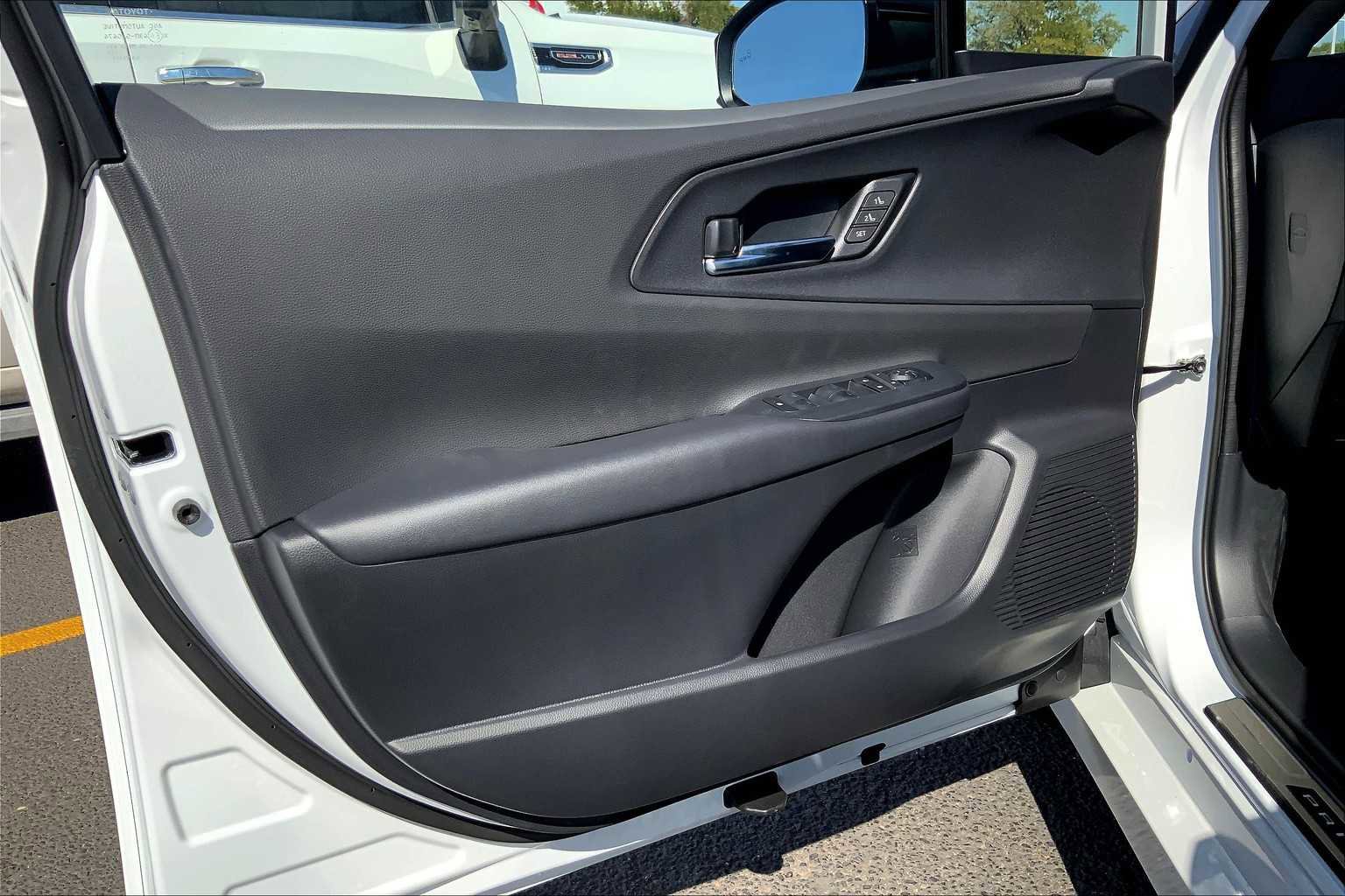 New 2026 Toyota Prius XSE Premium image 10