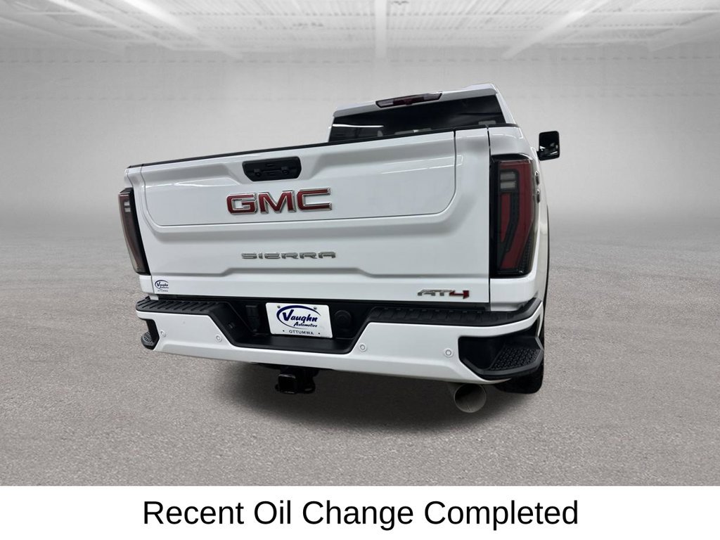 Used 2025 GMC Sierra 2500 AT4 AWD/4WD image 12
