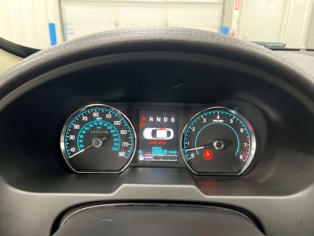 Used 2012 Jaguar XF RWD image 12