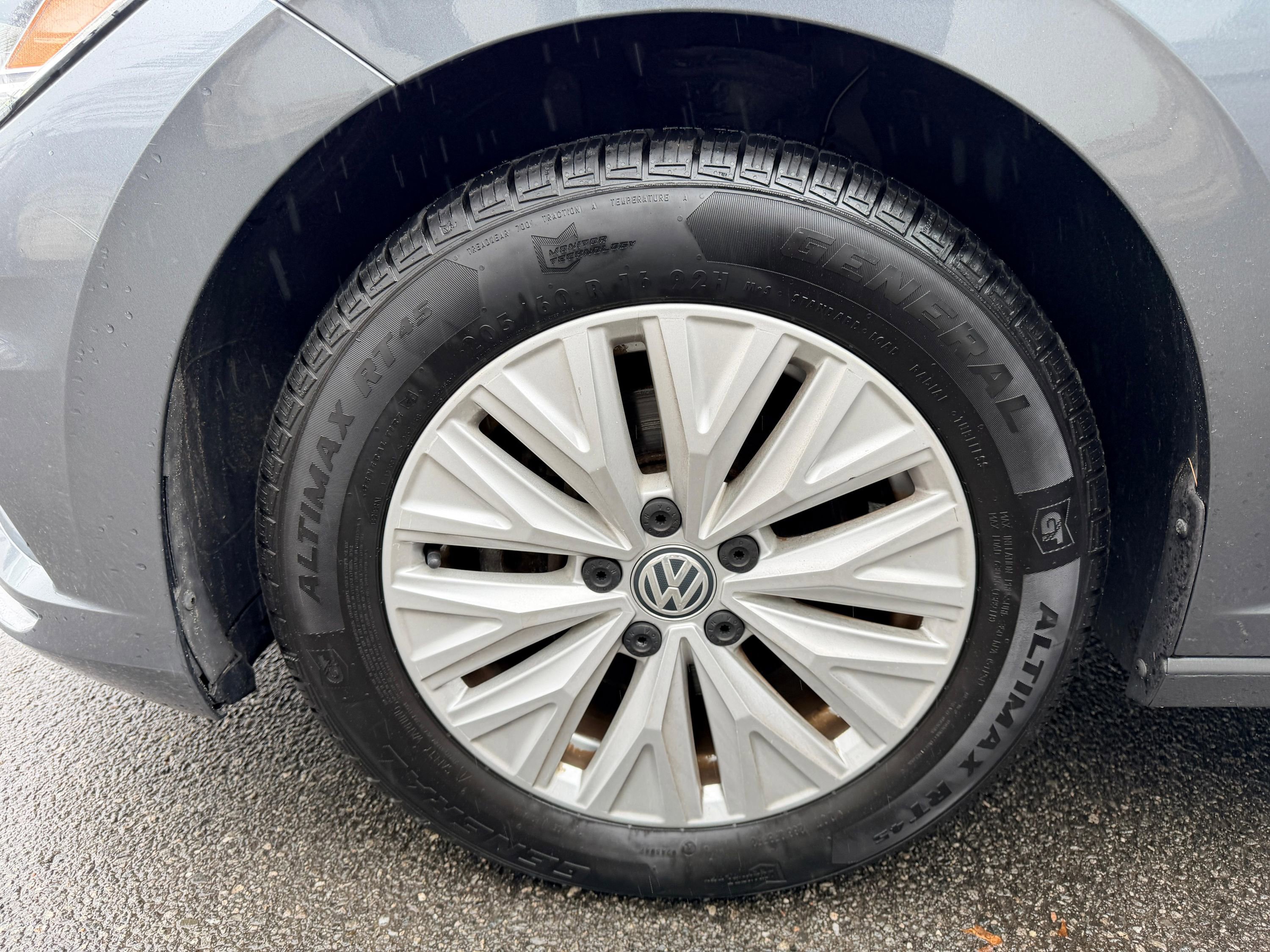 Used 2019 Volkswagen Jetta S w/ Driver Assistance Package image 25