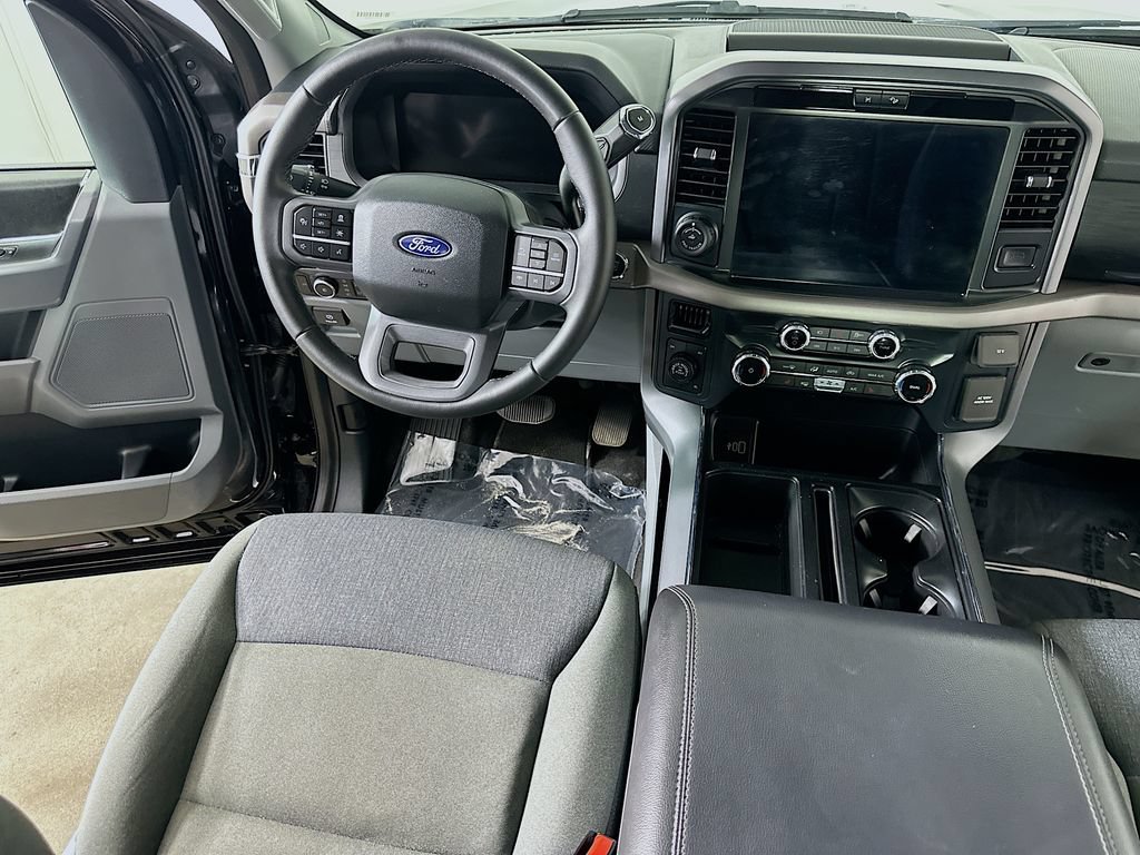 Used 2025 Ford F150 XLT w/ Equipment Group 302A MID AWD/4WD image 17