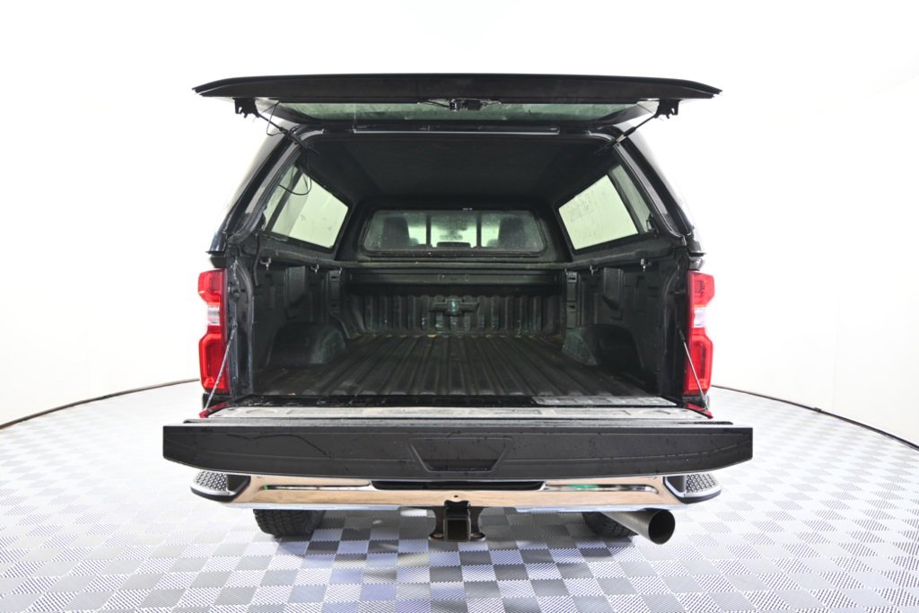 Used 2023 Chevrolet Silverado 2500 LTZ w/ LTZ Plus Package image 6