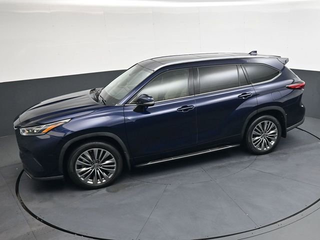 Used 2021 Toyota Highlander Platinum image 25