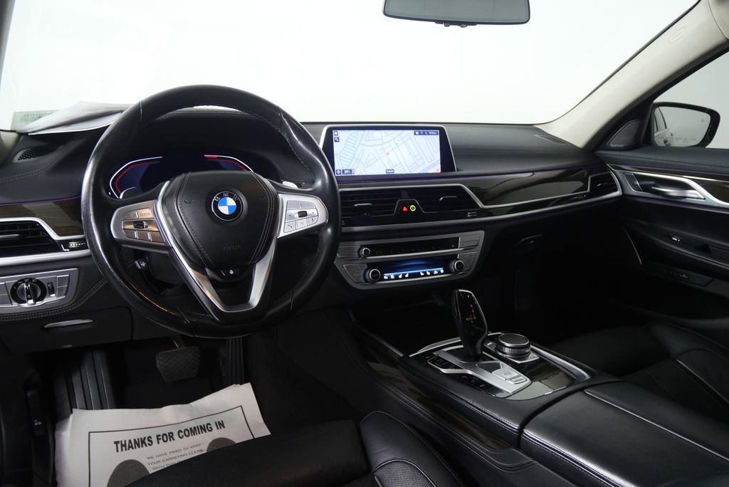 Used 2022 BMW 740i w/ Premium Package RWD image 17