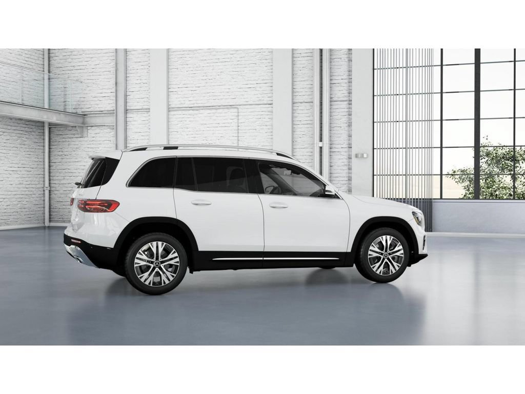 Used 2026 Mercedes-Benz GLB 250 4MATIC image 18