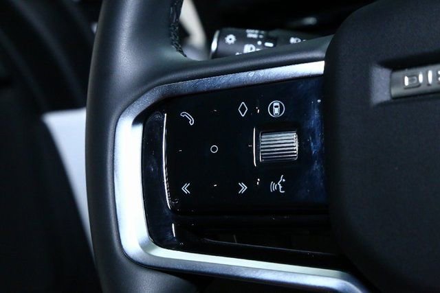 Certified 2025 Land Rover Discovery Sport S image 23