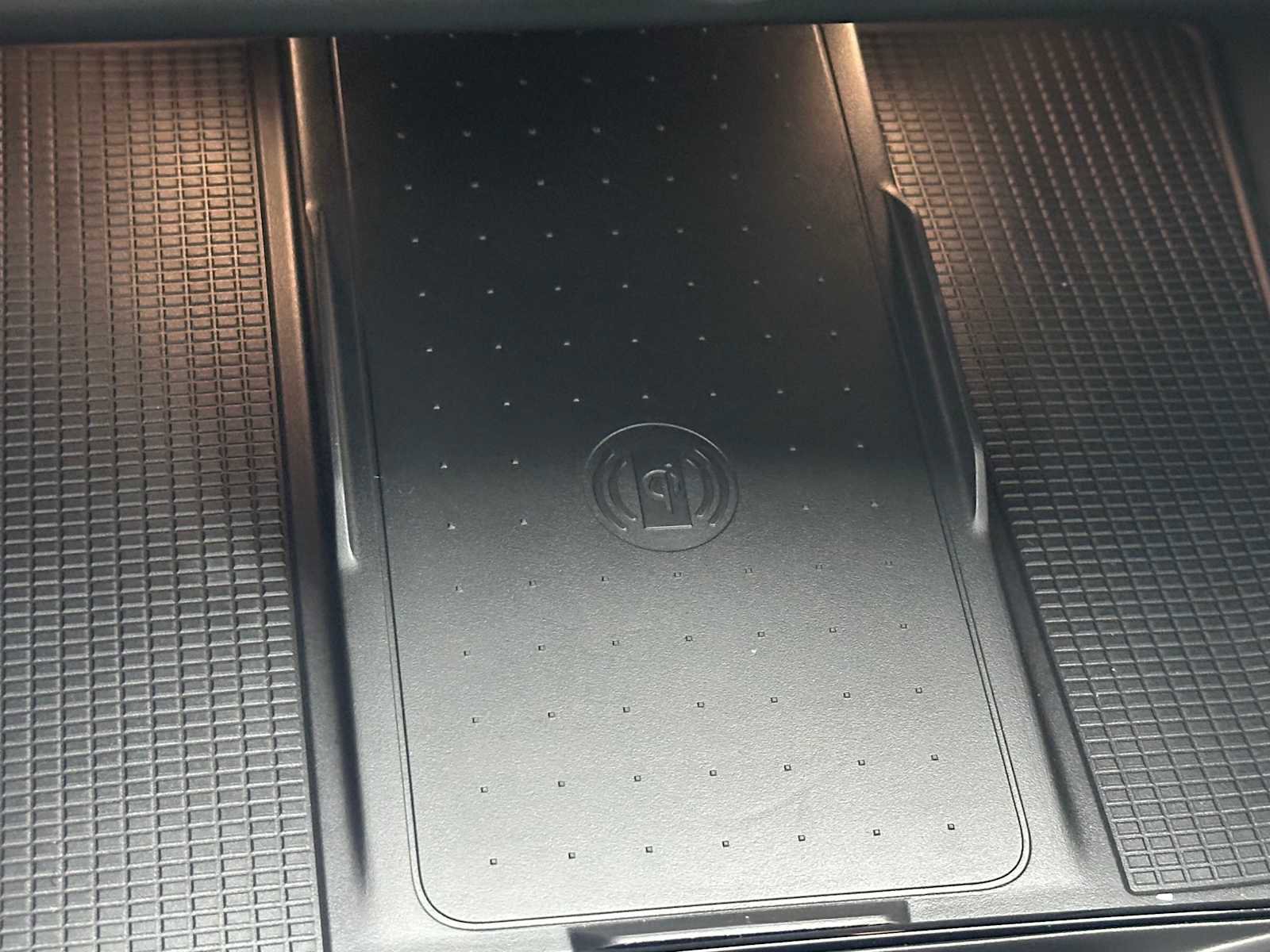 New 2026 Volvo XC40 B5 Plus w/ Protection Package Premier image 30