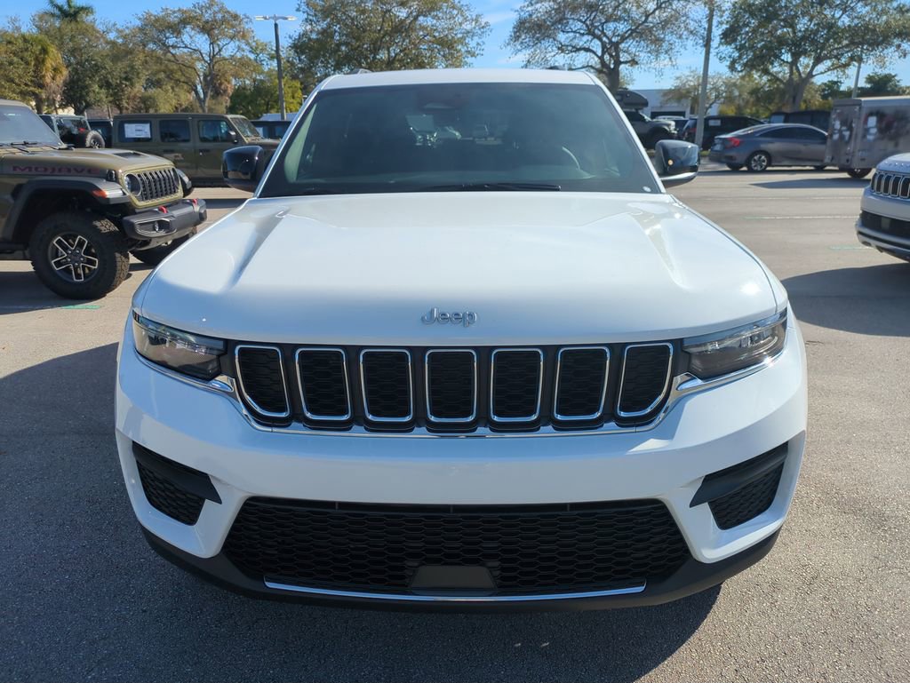 New 2025 Jeep Grand Cherokee Laredo w/ MOPAR Finishing Package RWD image 3