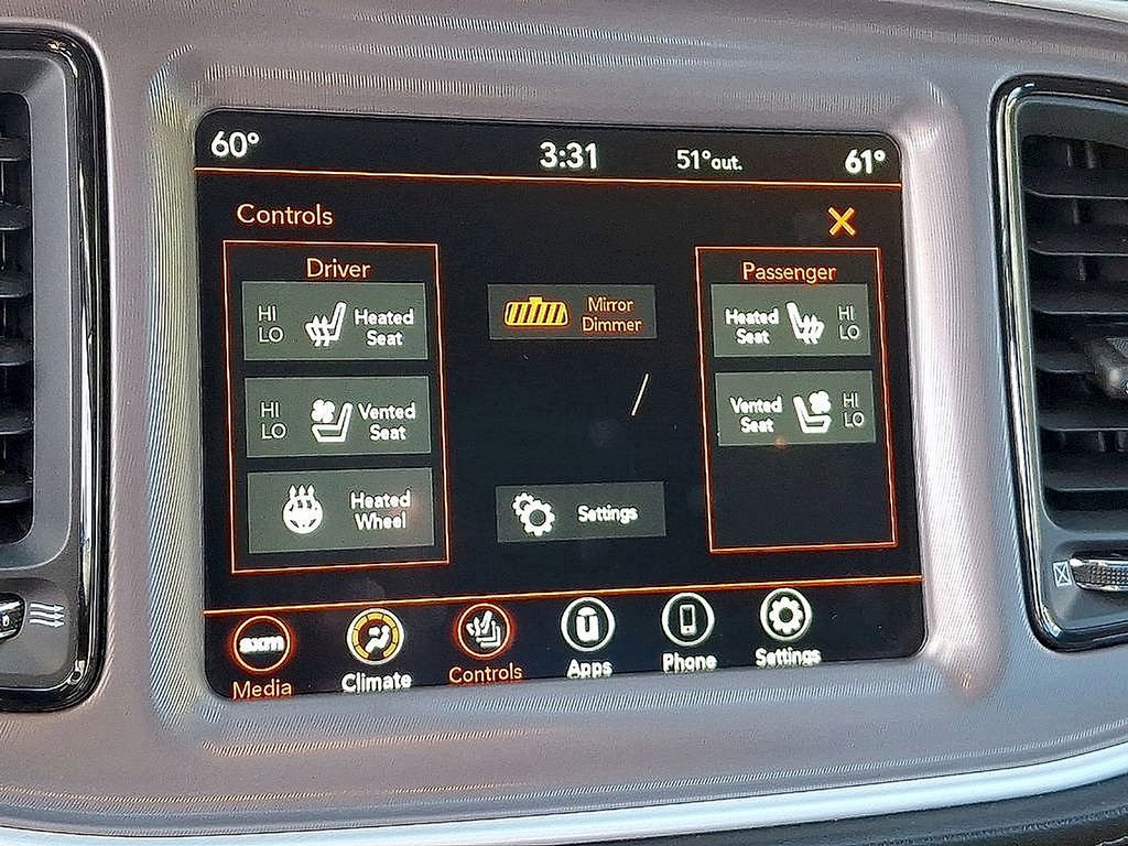 Used 2022 Dodge Challenger R/T w/ Plus Package image 15