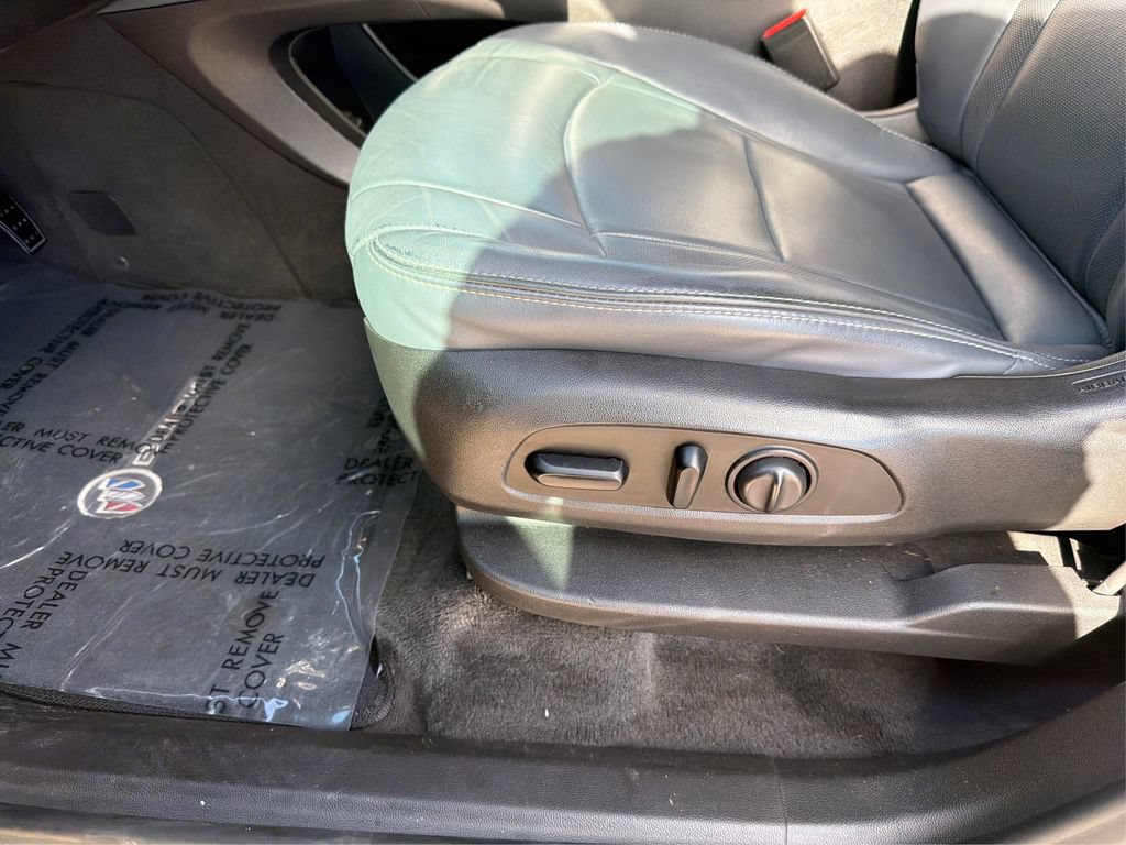 Used 2020 Buick Enclave Essence w/ Sound and Sites Package FWD image 20