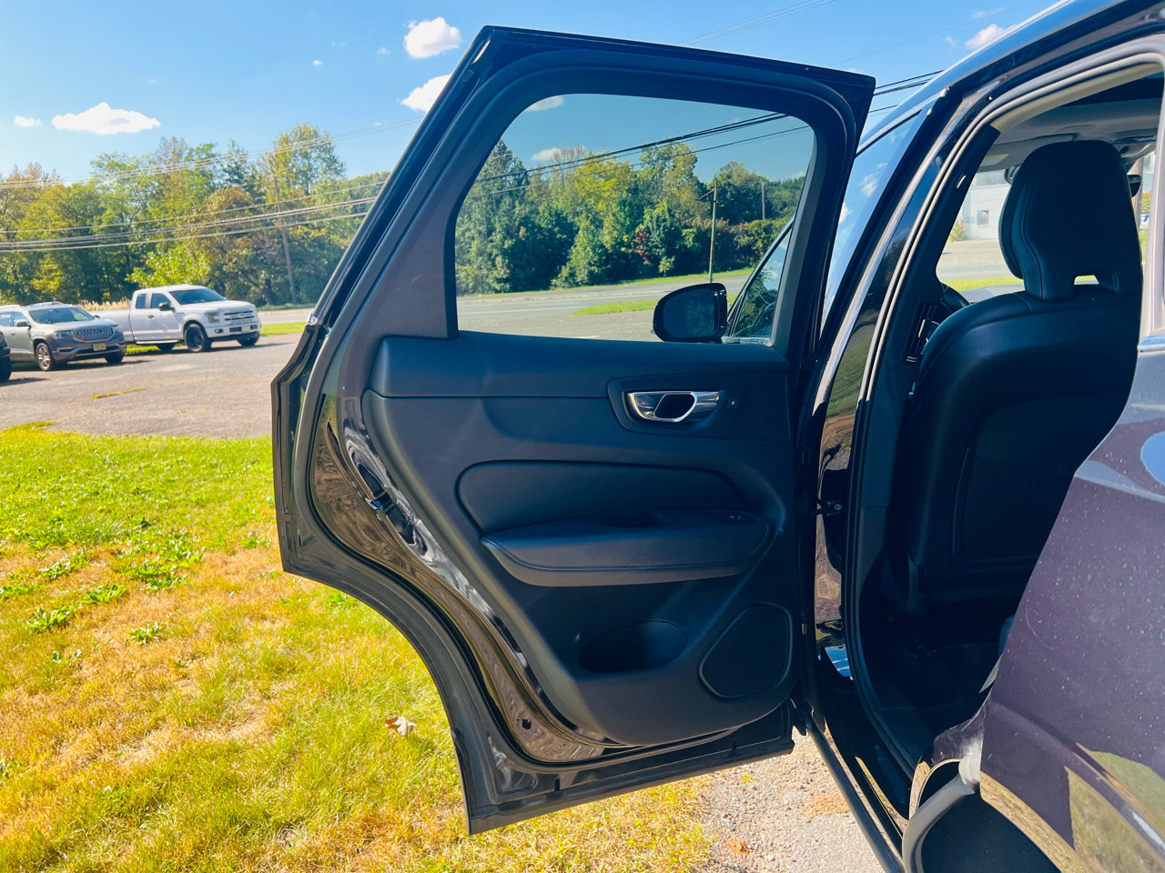 Used 2020 Volvo XC60 T5 Momentum image 20