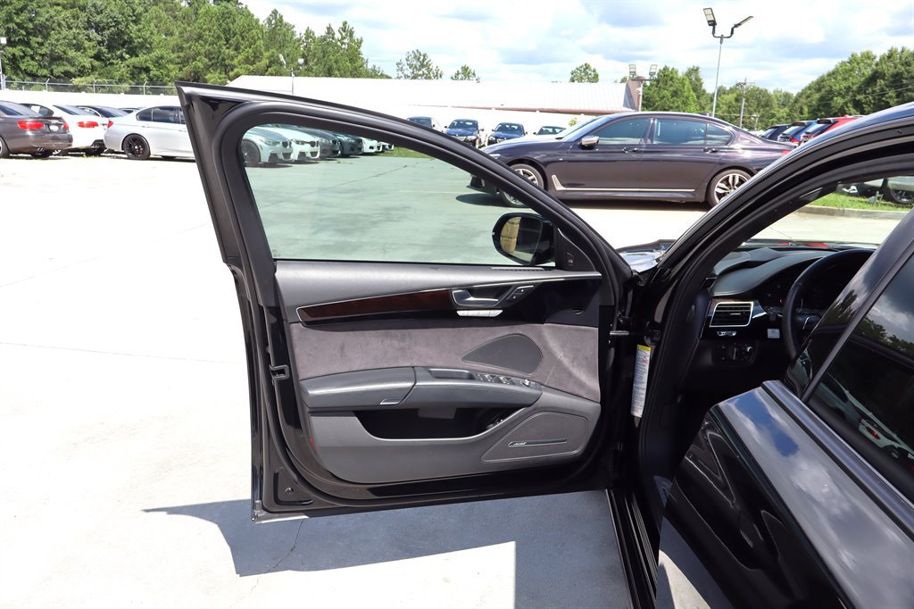 Used 2016 Audi A8 L TDI w/ Executive Package AWD/4WD image 39