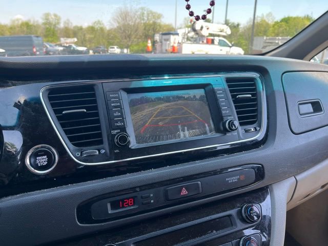 Used 2017 Kia Sedona EX FWD image 14