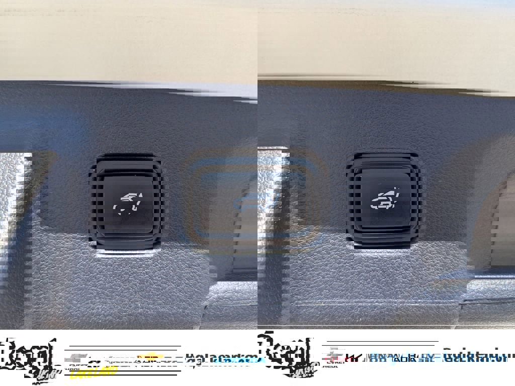 Used 2022 Hyundai Palisade Calligraphy w/ Winter Package image 9