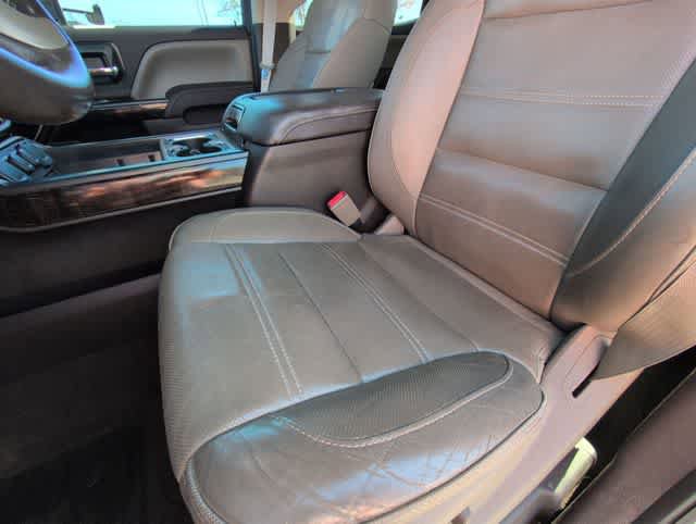 Used 2015 GMC Sierra 3500 Denali w/ Duramax Plus Package image 17