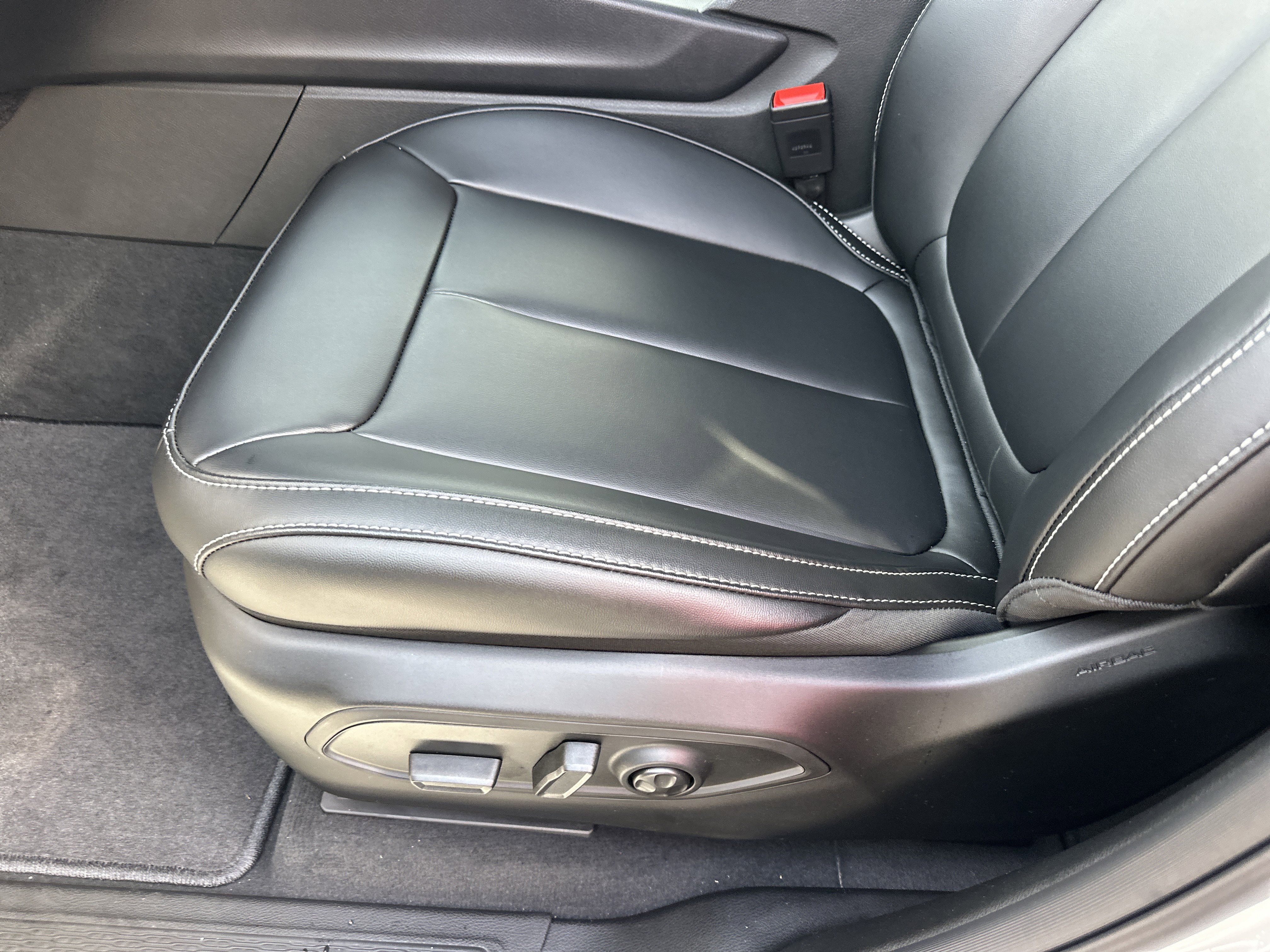New 2026 Jeep Grand Cherokee Limited image 24