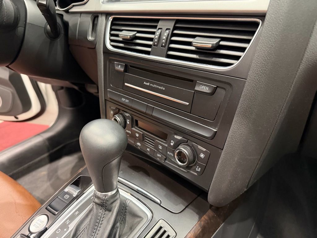 Used 2010 Audi A5 2.0T Premium image 42