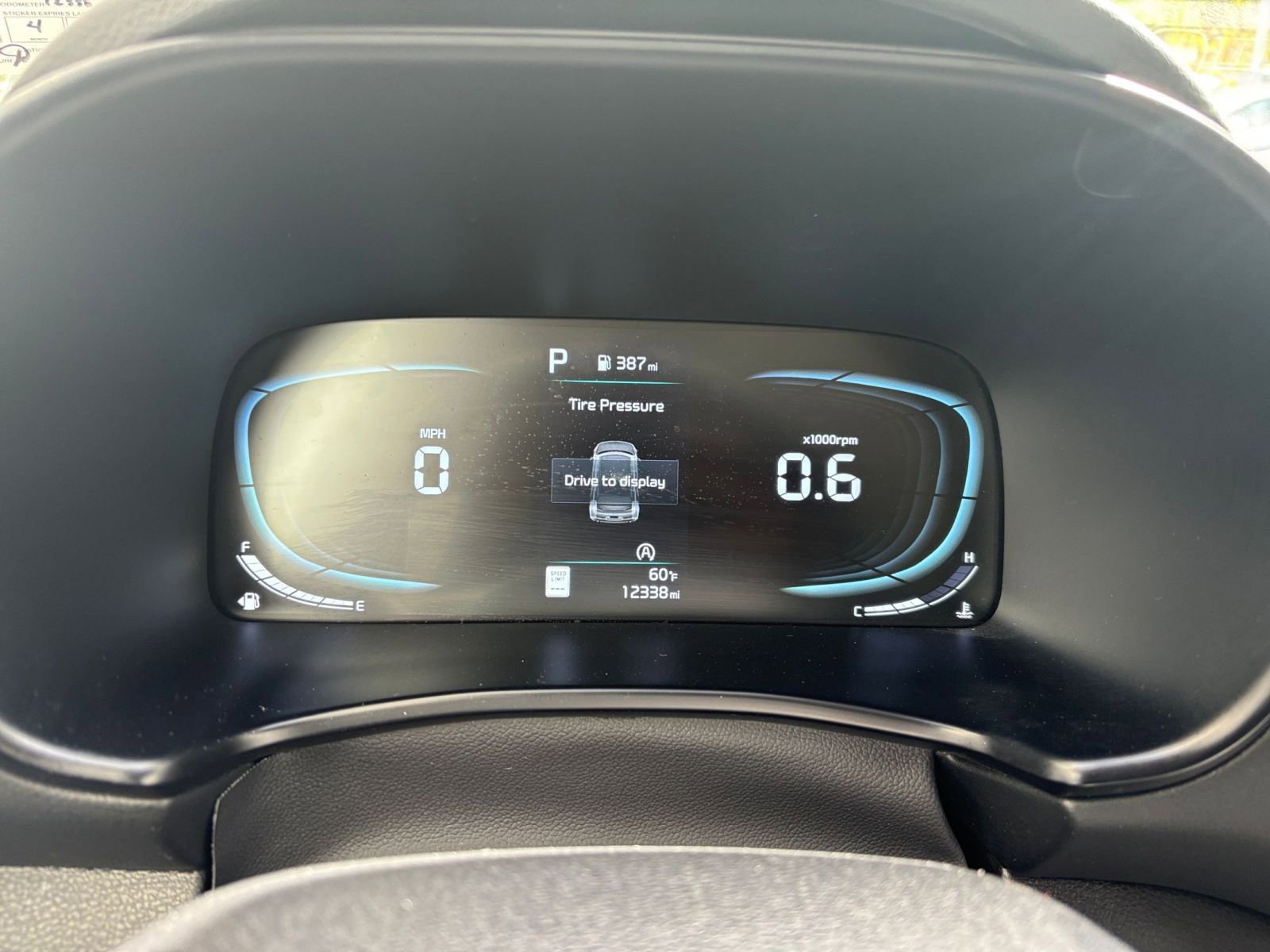 Used 2025 Kia Soul LX w/ LX Technology Package FWD image 38