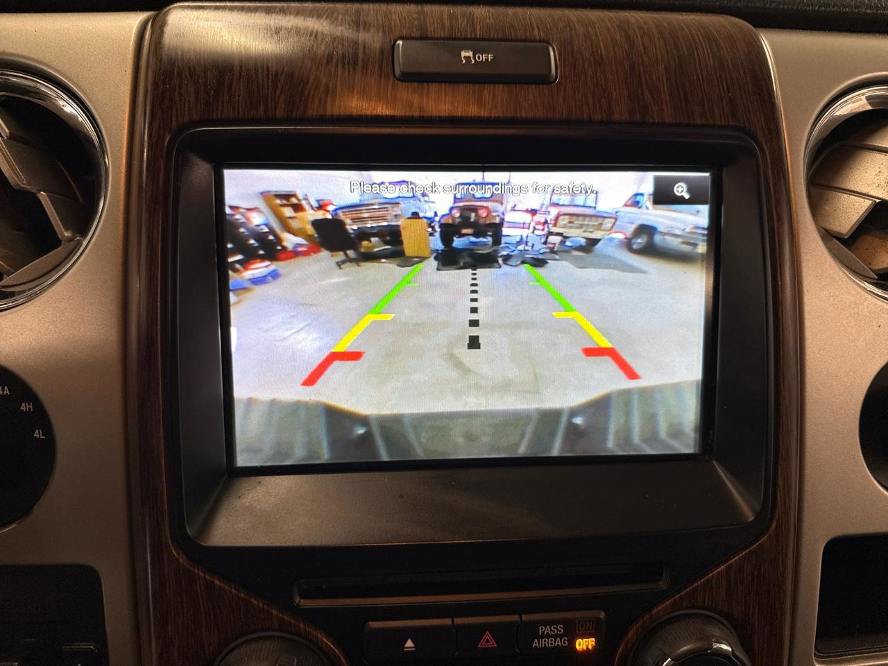 Used 2013 Ford F150 Lariat w/ Mid Equipment Group image 29