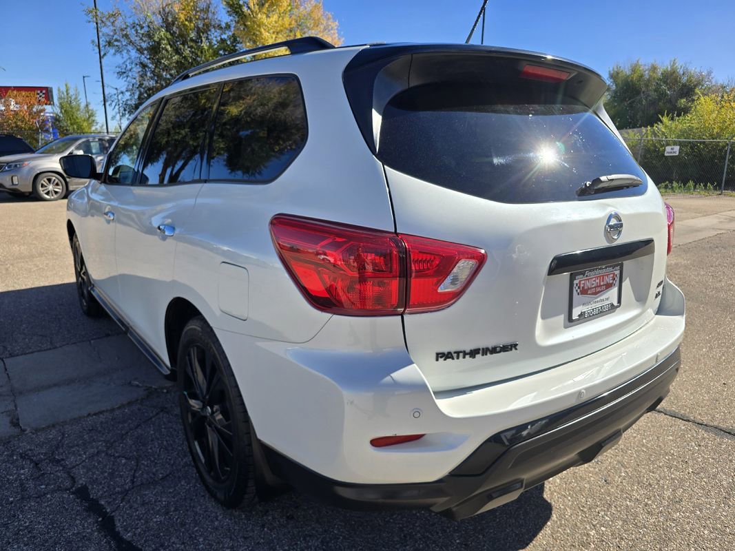 Used 2018 Nissan Pathfinder SL w/ Midnight Edition Package image 7