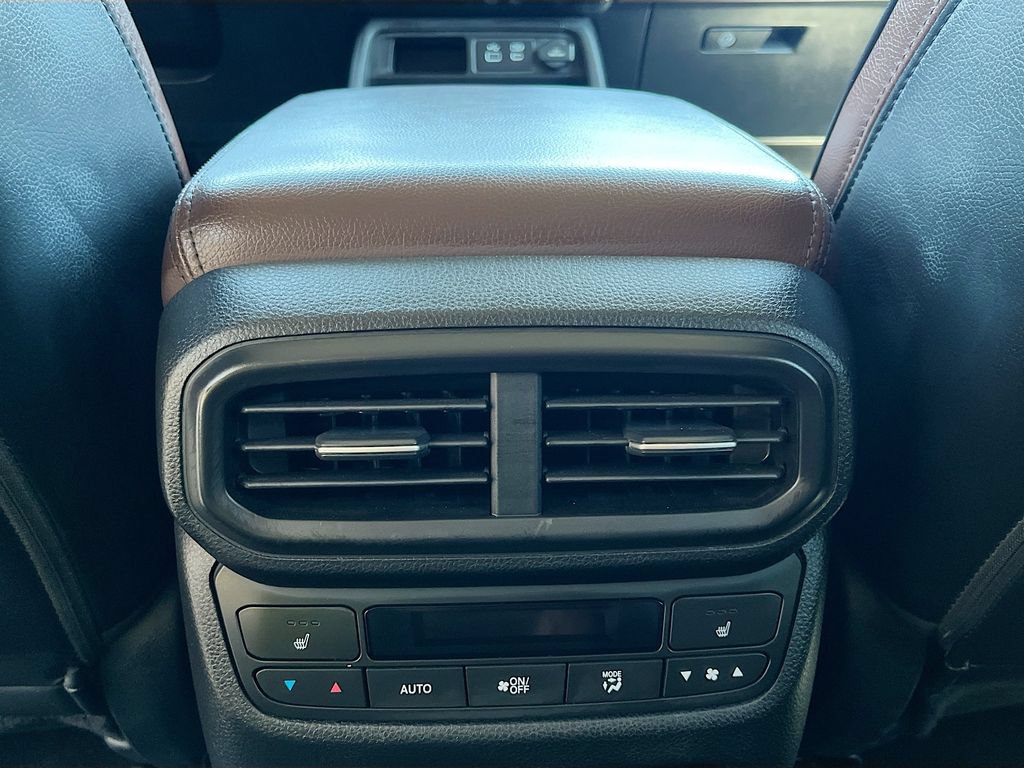 Used 2025 Honda Pilot Elite image 27