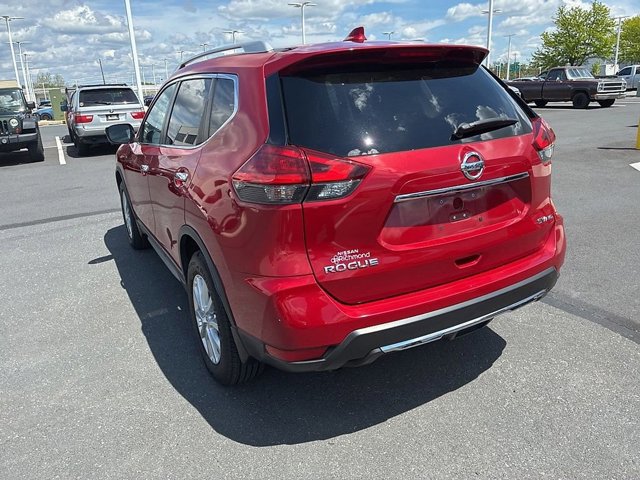 Used 2017 Nissan Rogue SV w/ SV Premium Package AWD/4WD image 11