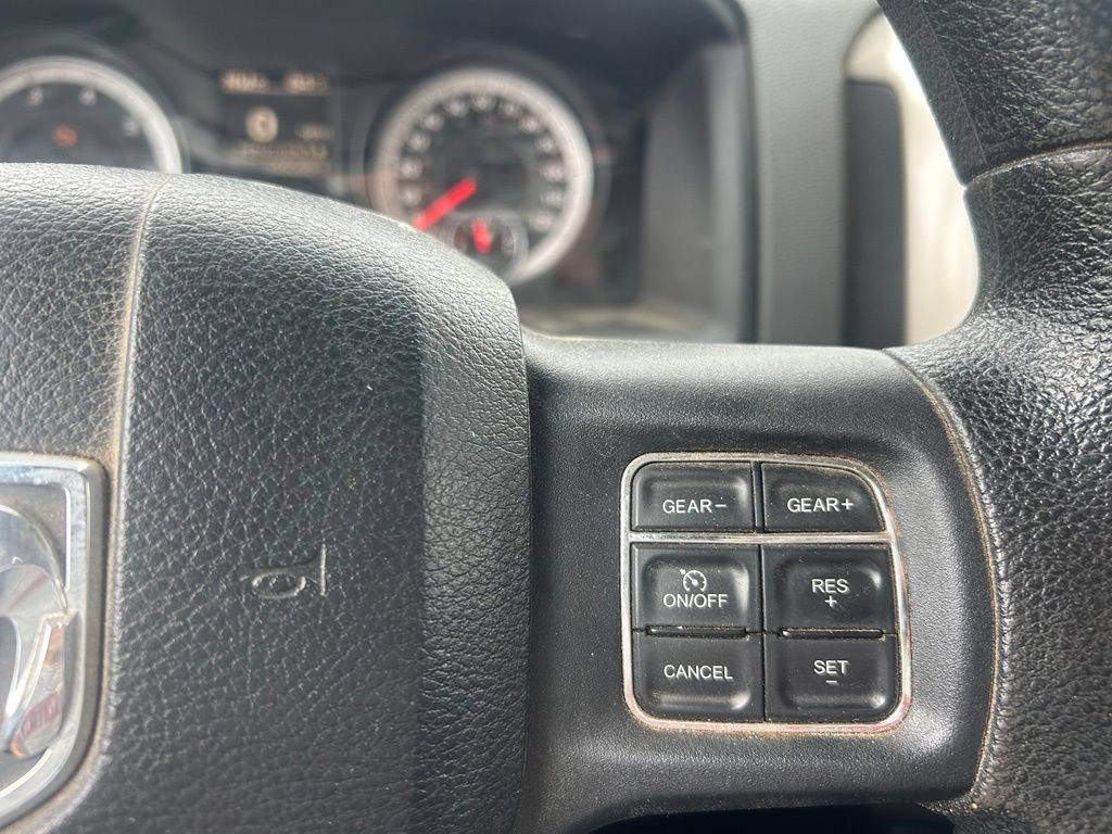 Used 2014 RAM 1500 Classic SLT RWD image 17