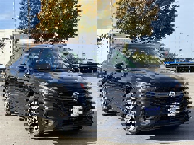 Used 2023 Subaru Legacy Premium image 2