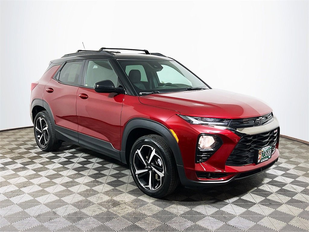 Used 2023 Chevrolet TrailBlazer RS w/ Sun and Liftgate Package