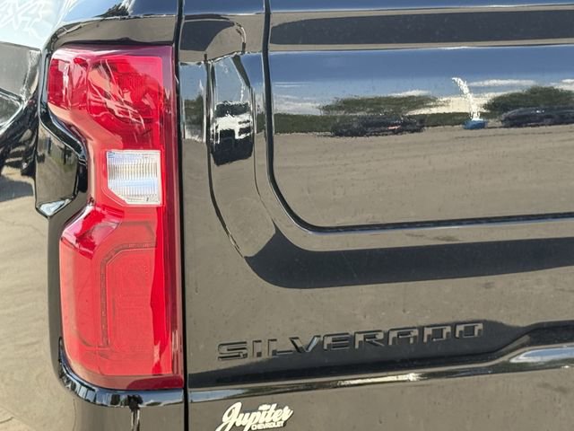 New 2026 Chevrolet Silverado 1500 RST w/ LPO, Dark Essentials Package image 6