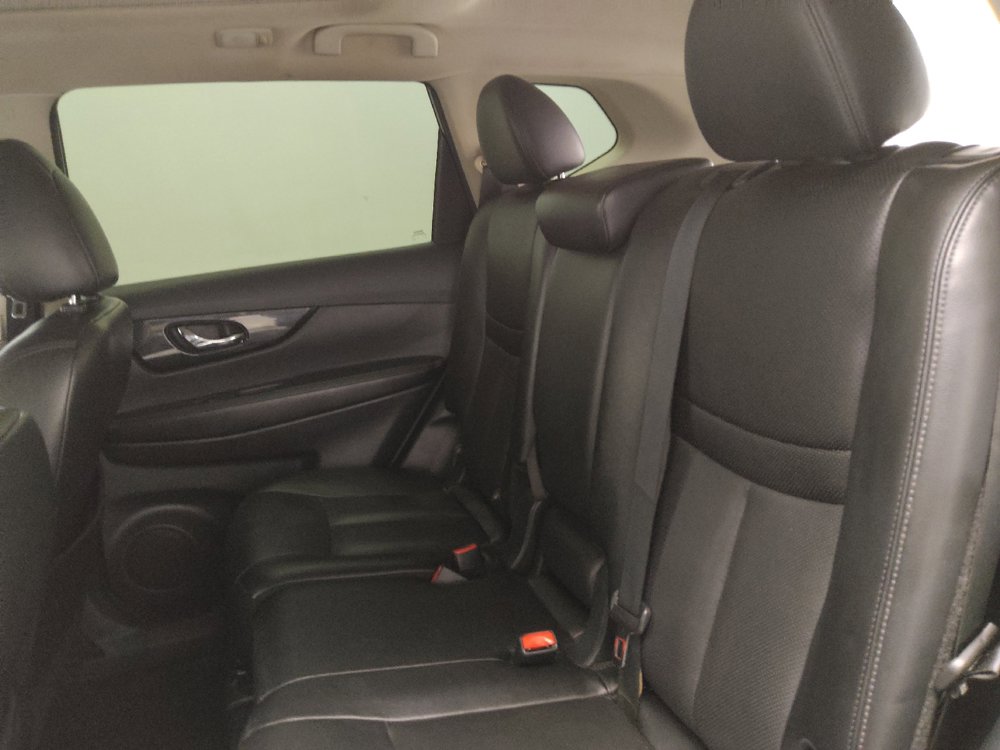 Used 2019 Nissan Rogue SL w/ Premium Package FWD image 18