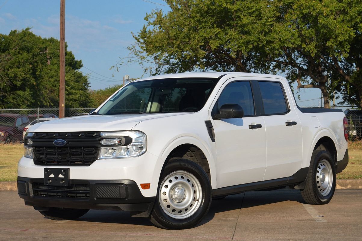 Used 2023 Ford Maverick XL FWD image 2